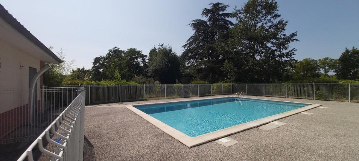 Le Sporting Land - Avec Entree Autonome, Parking Prive & Sa Piscine ! - Apartment Gaillac Ngoại thất bức ảnh