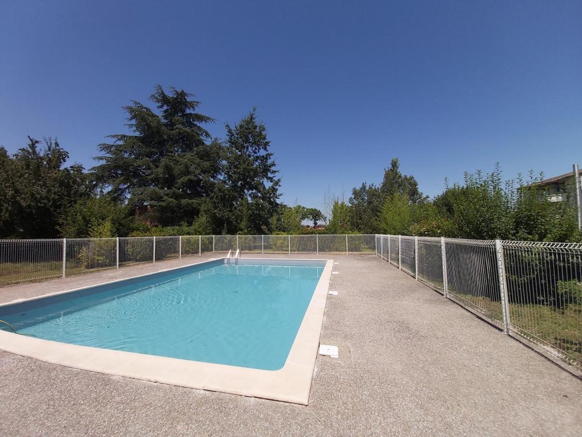 Le Sporting Land - Avec Entree Autonome, Parking Prive & Sa Piscine ! - Apartment Gaillac Ngoại thất bức ảnh